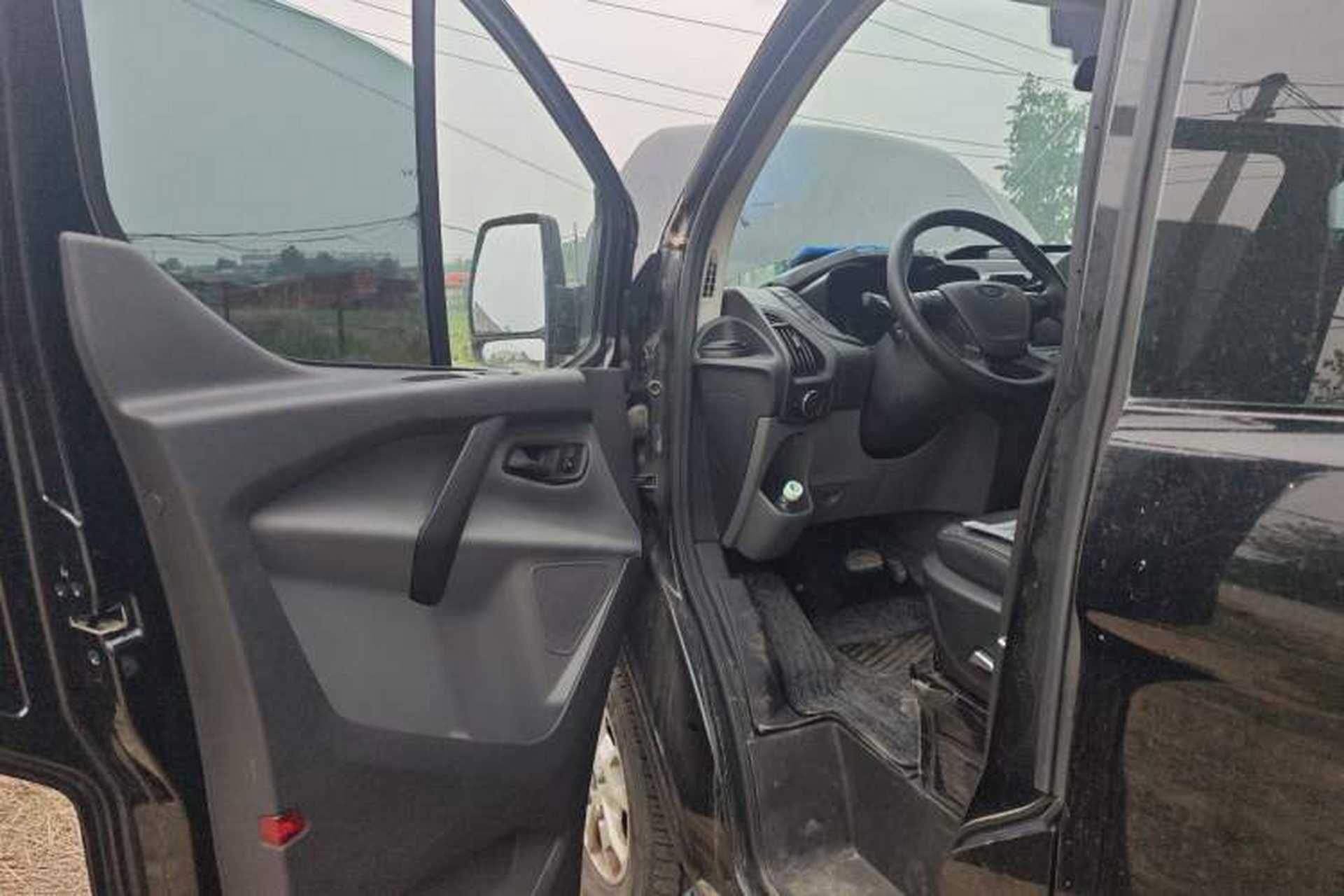 Used Ford Transit 2022 2.0T Gasoline Automatic Multi-Function Commercial Vehicle Mid-axle Low-Roof Lift-Up Tailgate China VI Standard Driver Seat