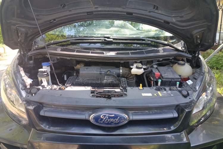 Used Ford Transit  Engine Bay