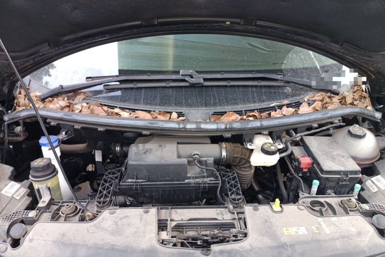 Used Ford Transit  Engine Bay