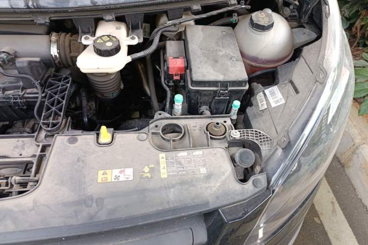 Used Ford Transit  Engine Bay Left