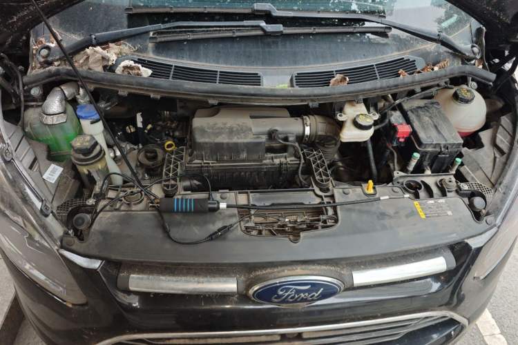 Used Ford Transit  Engine Bay
