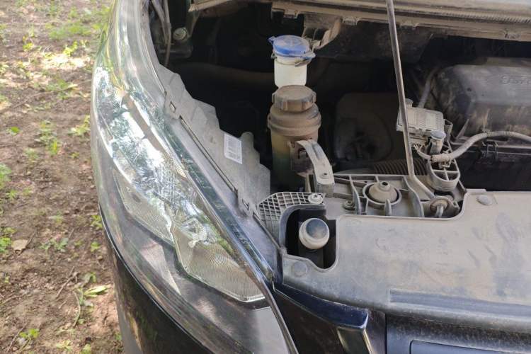 Used Ford Transit  Engine Bay Right