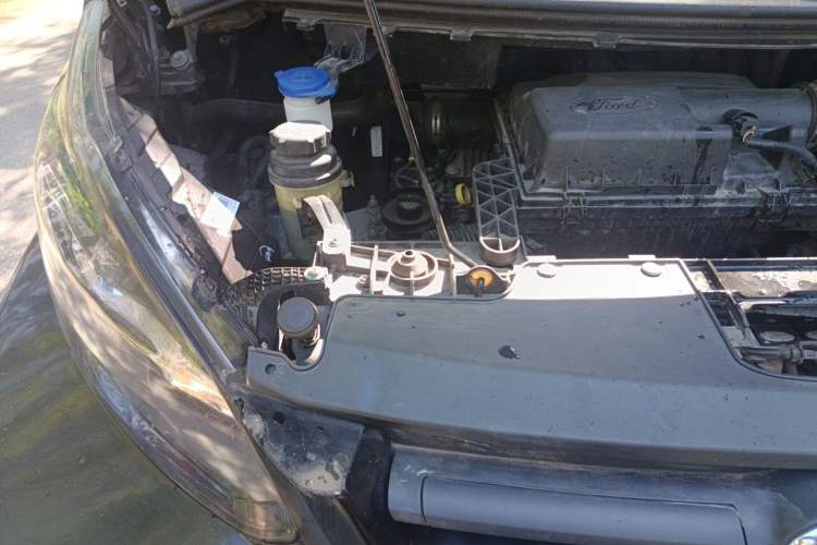 Used Ford Transit  Engine Bay Right