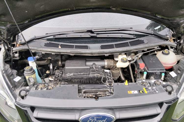 Used Ford Transit 2022 2.0T Gasoline Automatic Multi-Function Commercial Vehicle Mid-axle Low-Roof Design with Dual Rear Doors Meeting China VI Emission Standards Engine Bay