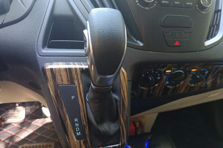 Used Ford Transit  Gear Lever
