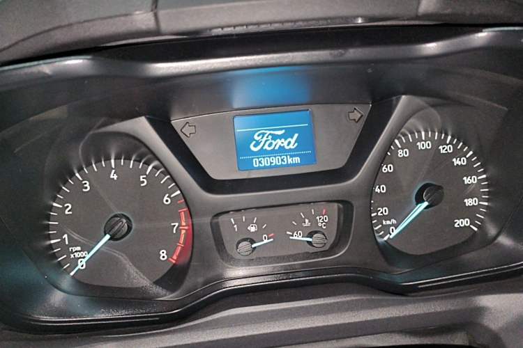 Used Ford Transit 2022 2.0T Gasoline Multi-Function Commercial Vehicle Mid-axle Low-Roof Liftgate Tailgate China VI Standard Odometer Close Up