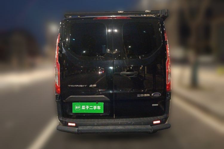 Used Ford Transit 2022 2.0T Gasoline Automatic Multi-Function Commercial Vehicle Mid-axle Low-Roof Design with Dual Rear Doors Meeting China VI Emission Standards Rear