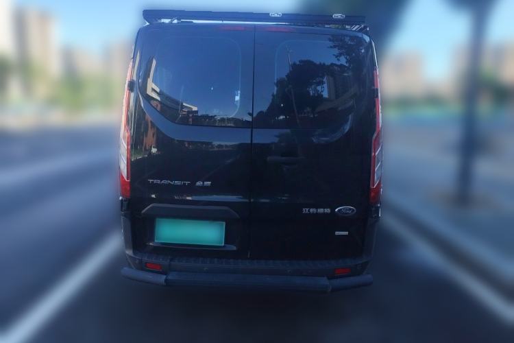 Used Ford Transit 2022 2.0T Gasoline Automatic Multi-Function Commercial Vehicle Mid-axle Low-Roof Design with Dual Rear Doors Meeting China VI Emission Standards Rear