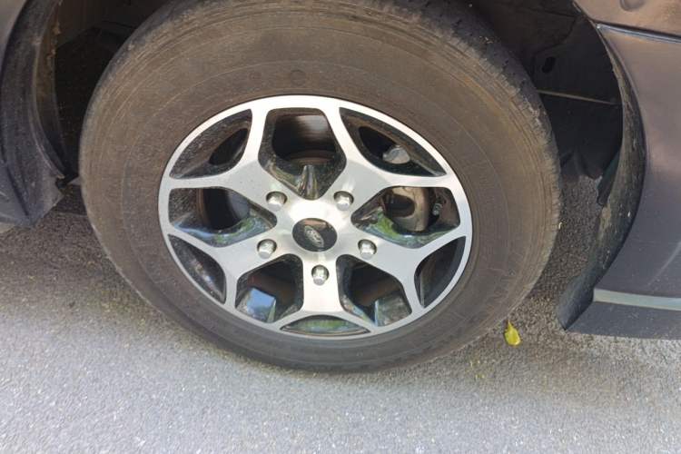 Used Ford Transit  Right Front Wheel Hub
