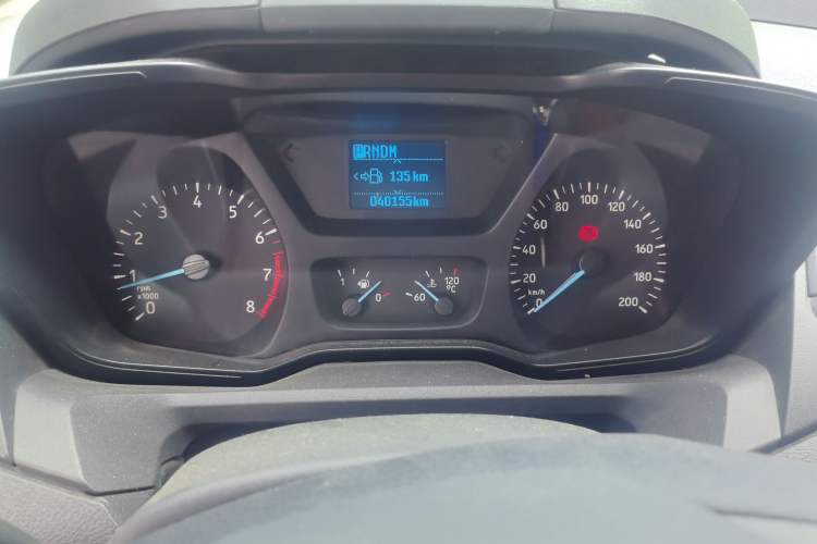 Used Ford Transit 2022 2.0T Gasoline Automatic Multi-Function Commercial Vehicle Mid-axle Low-Roof Design with Dual Rear Doors Meeting China VI Emission Standards Instrument Cluster