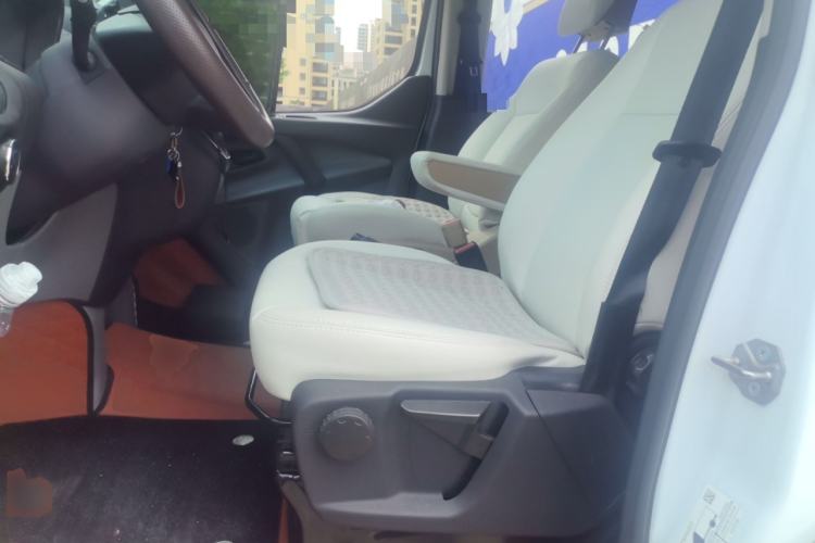 Used Ford Transit 2022 2.0T Gasoline Automatic Multi-Function Commercial Vehicle Mid-axle Low-Roof Design with Dual Rear Doors Meeting China VI Emission Standards Left Front Seat