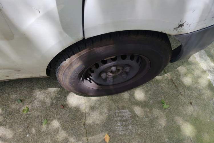 Used Ford Transit  Right Front Wheel Hub