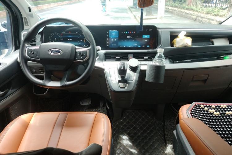 Used Ford Transit 2023 2.0T Gasoline Automatic Business & Travel Model Mid-axle Low-roof Design 7/8/9-Seater Center Console