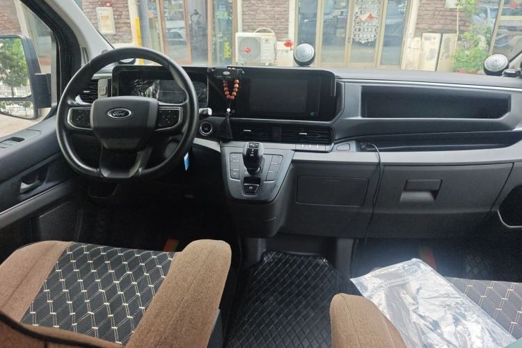 Used Ford Transit 2023 2.0T Diesel Automatic Multi-Function Commercial Vehicle Short Wheelbase Low Roof 5/6 Seats Center Console