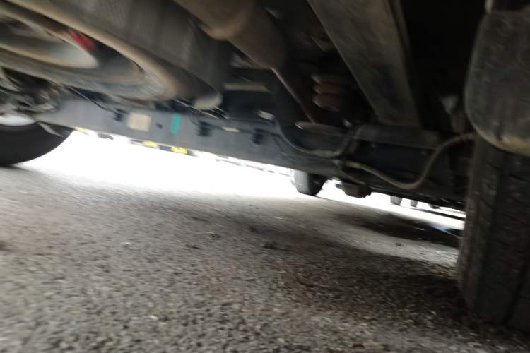 Used Ford Transit 2023 2.0T Diesel Automatic Commercial & Travel Model Mid-axle Medium Roof 7/8/9-Seater Chassis Rear Right