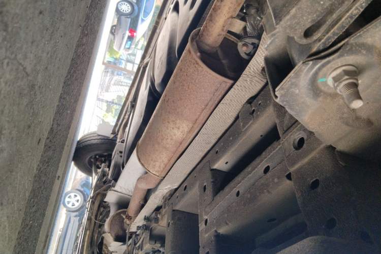 Used Ford Transit 2023 2.0T Diesel Automatic Commercial & Travel Version Mid-axle Low-roof Design 7/8/9-Seater Chassis Rear Right
