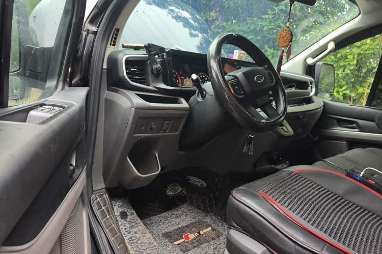 Used Ford Transit 2023 2.0T Diesel Automatic Multi-Function Commercial Vehicle Short Wheelbase Low Roof 5/6 Seats Driver Seat