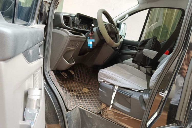Used Ford Transit 2023 2.0T Diesel Manual Multifunction Commercial Vehicle Short Wheelbase Low Roof 5/6 Seats Driver Seat