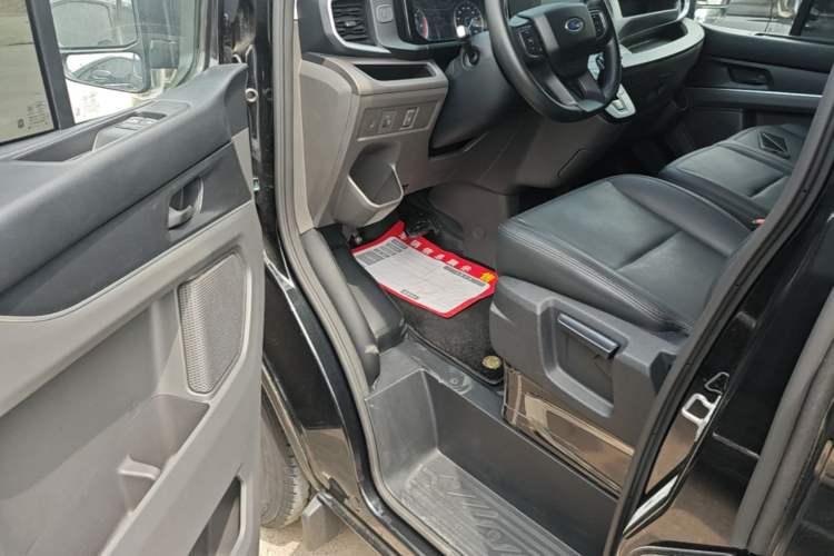 Used Ford Transit 2023 2.0T Diesel Automatic Multi-Function Commercial Vehicle Short Wheelbase Low Roof 5/6 Seats Driver Seat