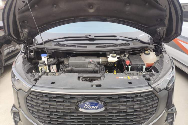 Used Ford Transit 2023 2.0T Diesel Automatic Commercial & Travel Version Mid-axle Low-roof Design 7/8/9-Seater Engine Bay