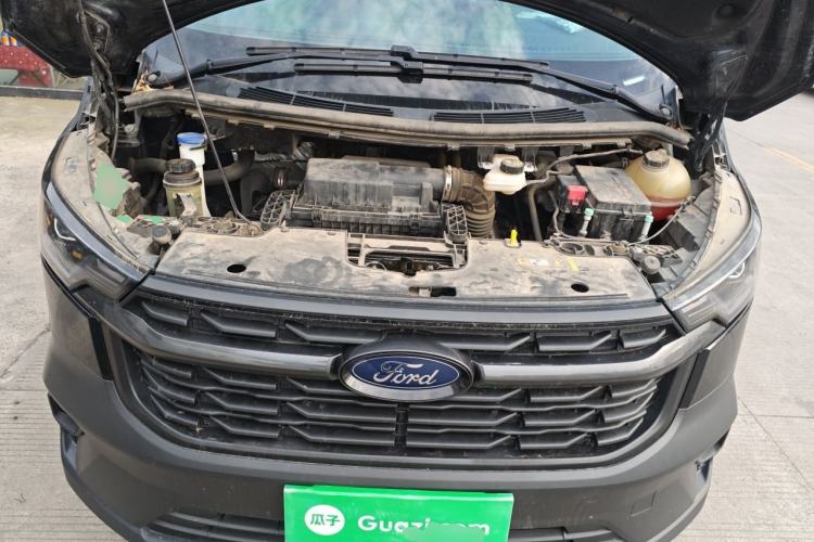 Used Ford Transit 2023 2.0T Gasoline Automatic Multi-Function Commercial Vehicle Short Wheelbase Low Roof 5/6 Seats Engine Bay