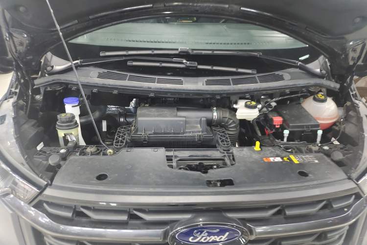Used Ford Transit 2023 2.0T Gasoline Automatic Multi-Function Commercial Vehicle Mid-Drive Mid-Roof 5/6 Seats Engine Bay