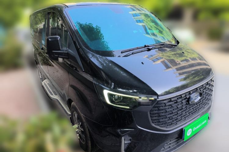 Used Ford Transit 2023 2.0T Diesel Automatic Commercial Van Short Wheelbase Low Roof—7/8/9-Seater Exterior 2