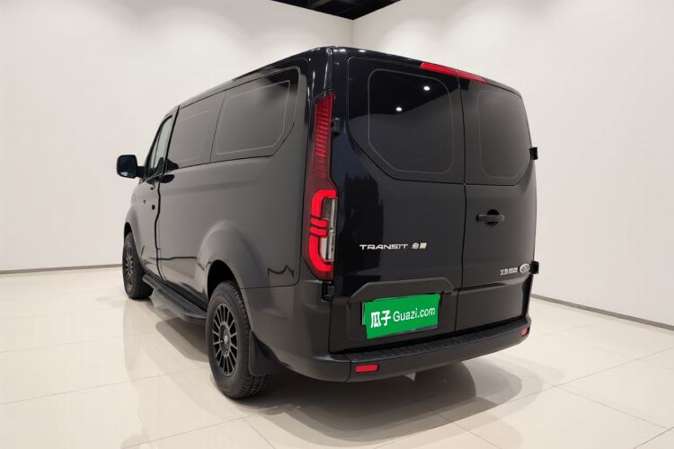 Used Ford Transit 2023 2.0T Diesel Automatic Multi-Function Commercial Vehicle Short Wheelbase Low Roof 5/6 Seats Exterior 2