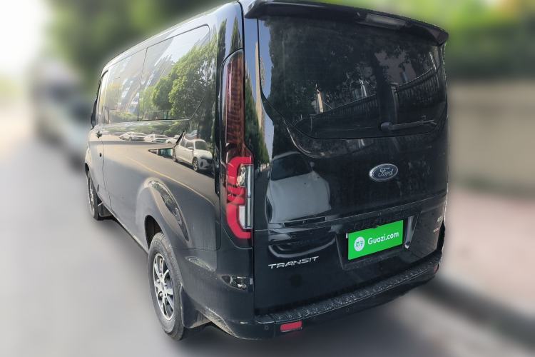 Used Ford Transit 2023 2.0T Diesel Automatic Commercial Van Short Wheelbase Low Roof—7/8/9-Seater Exterior 3