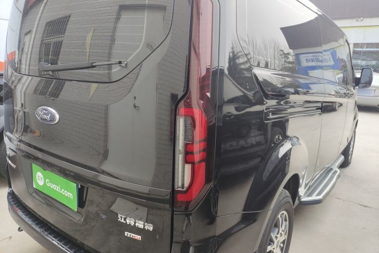 Used Ford Transit 2023 2.0T Diesel Automatic Commercial & Travel Version Mid-axle Low-roof Design 7/8/9-Seater Exterior 3