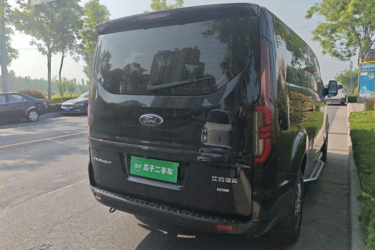 Used Ford Transit 2023 2.0T Diesel Automatic Commercial & Travel Version Mid-axle Low-roof Design 7/8/9-Seater Exterior 5