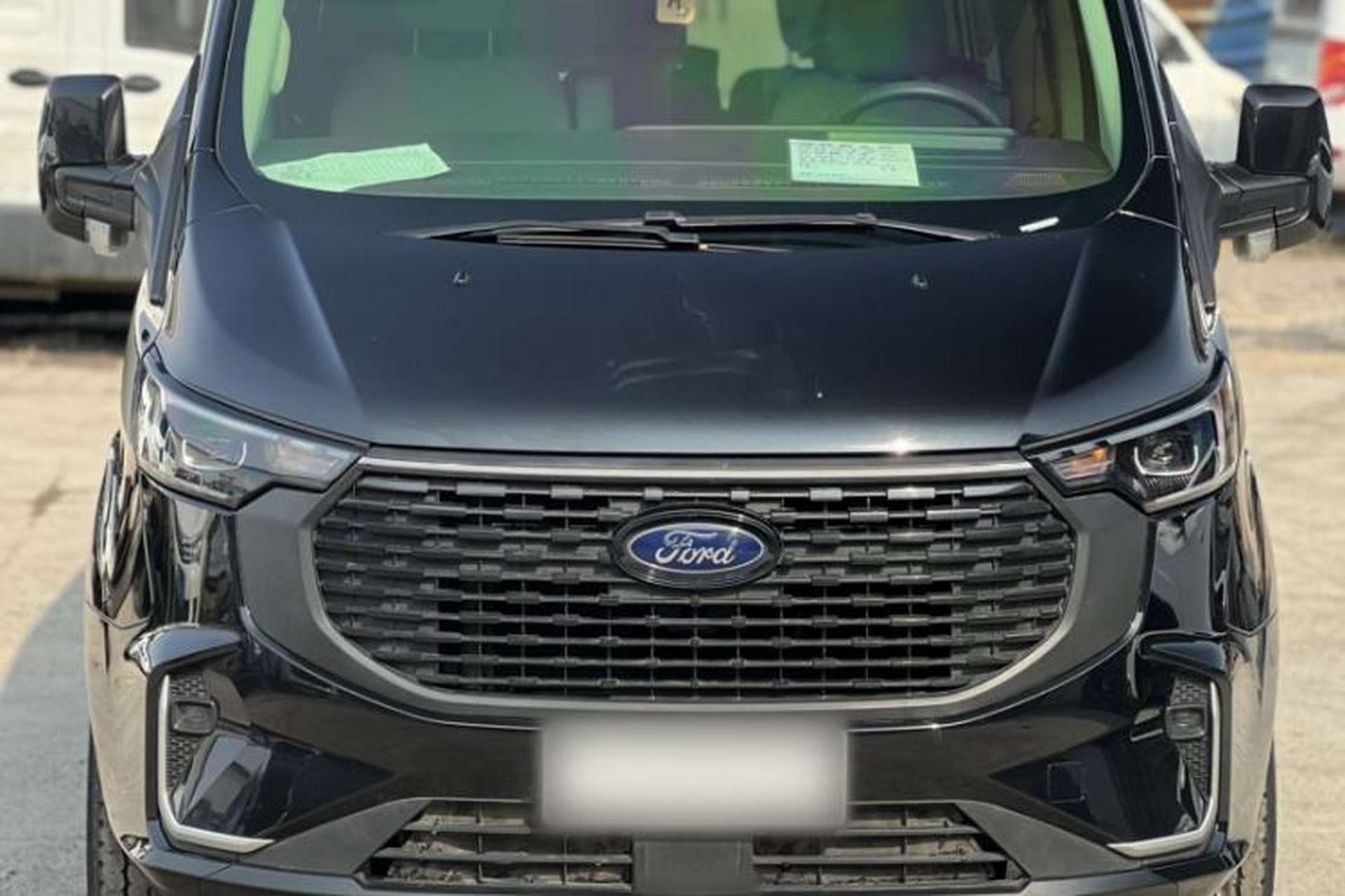 Used Ford Transit 2023 2.0T Diesel Manual Commercial & Travel Version Mid-axle Medium Roof 7/8/9-Seater Exterior 5