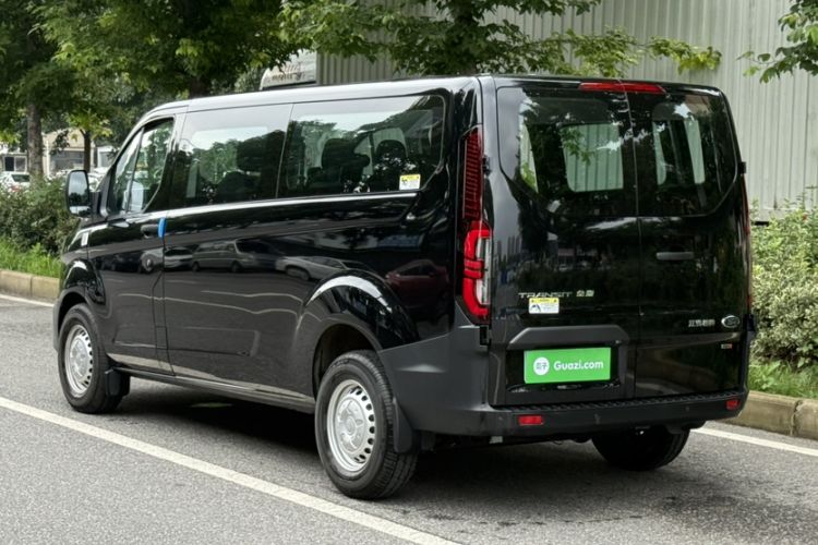 Used Ford Transit 2023 2.0T Diesel Automatic Multi-Function Commercial Vehicle Mid-Axle Low-Roof Design 5/6 Seats Exterior 7