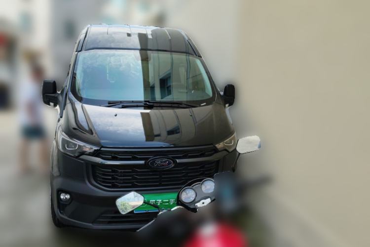 Used Ford Transit 2023 2.0T Diesel Manual Multifunction Commercial Vehicle Short Wheelbase Mid-Roof Design 5/6 Seats Front