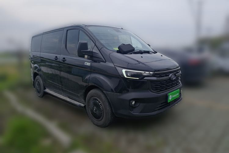 Used Ford Transit 2023 2.0T Diesel Manual Multifunction Commercial Vehicle Short Wheelbase Low Roof 5/6 Seats Front Right 45 Deg