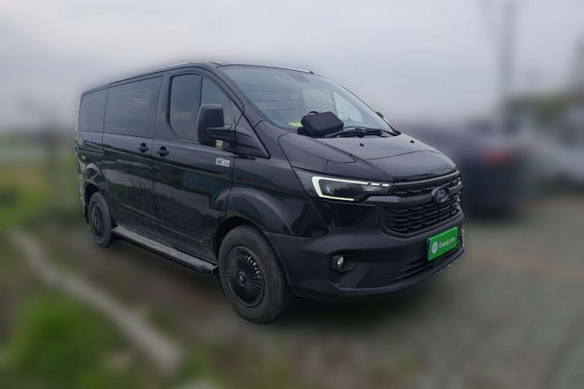 Used Ford Transit 2023 2.0T Diesel Manual Multifunction Commercial Vehicle Short Wheelbase Low Roof 5/6 Seats Front Right 45 Deg