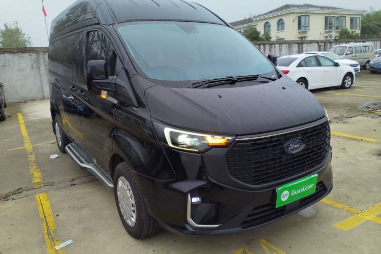 Used Ford Transit 2023 2.0T Gasoline Automatic Business & Travel Model Mid-axle Medium Roof 7/8/9-Seater Front Right 45 Deg
