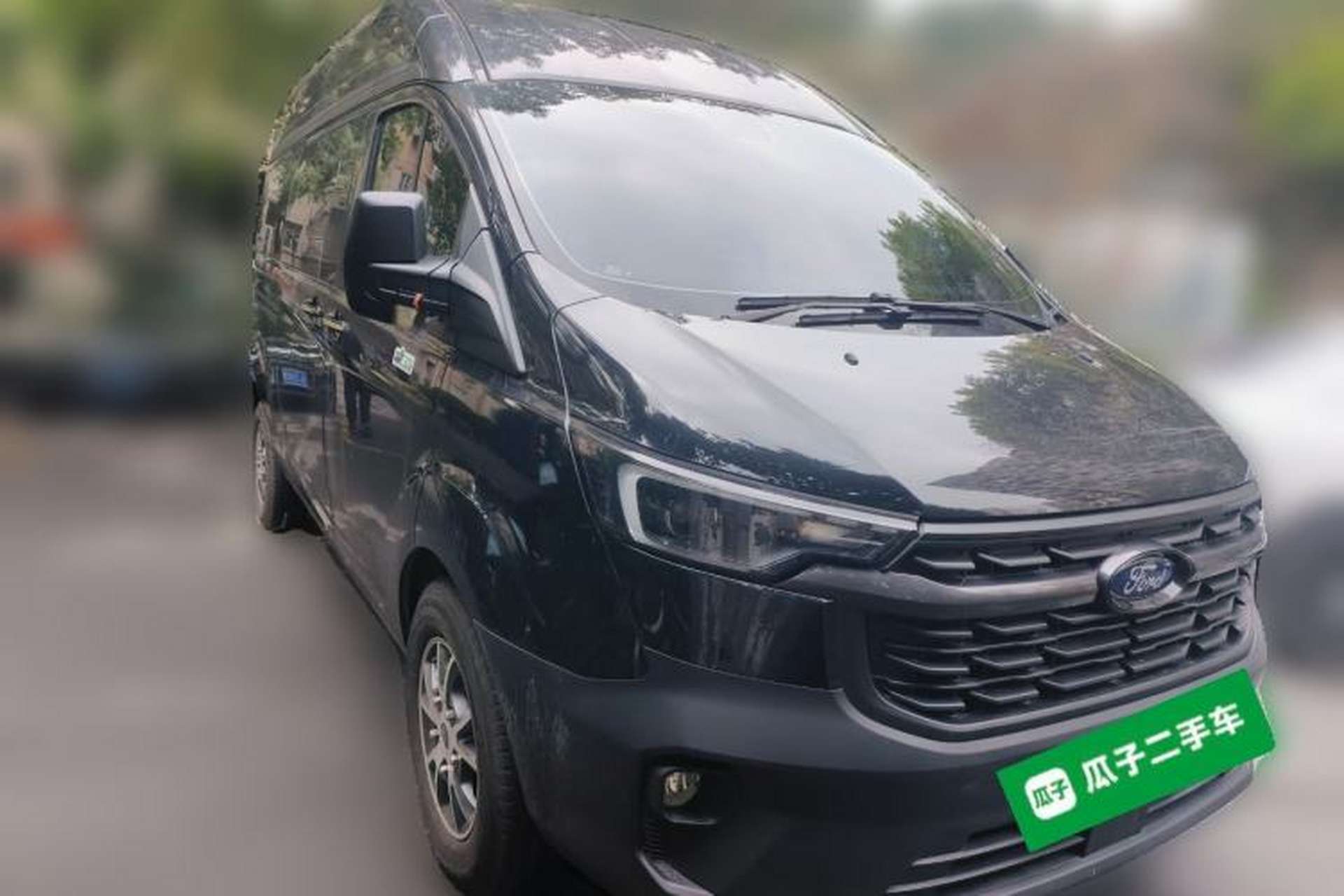 Used Ford Transit 2023 2.0T Diesel Automatic Multi-Purpose Commercial Vehicle Mid-Frame Mid-Roof 5/6 Seats Front Right 45 Deg