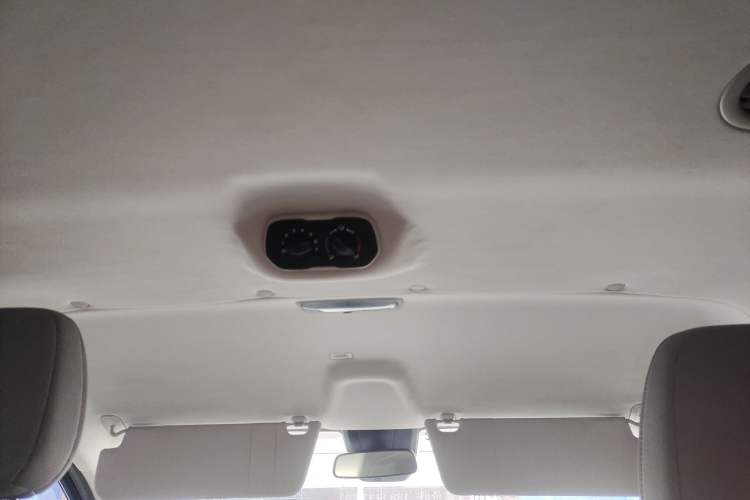 Used Ford Transit 2023 2.0T Diesel Automatic Commercial & Travel Version Mid-axle Low-roof Design 7/8/9-Seater Headliner