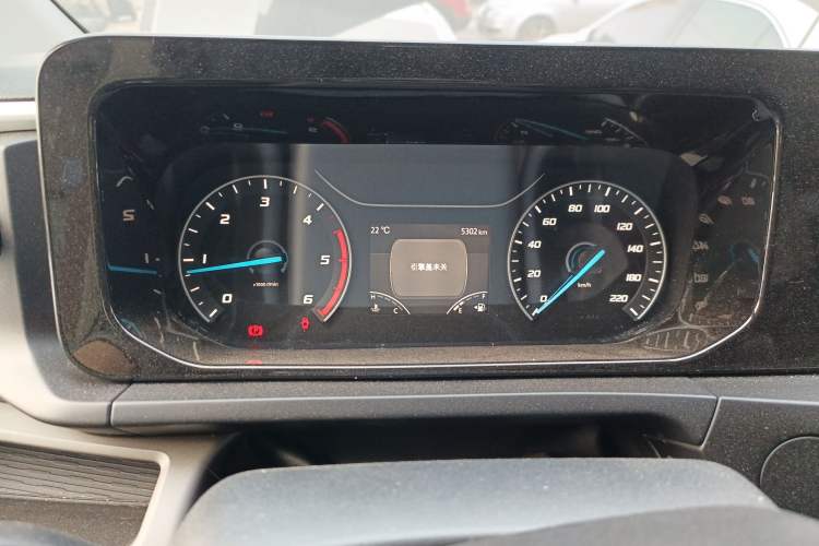 Used Ford Transit 2023 2.0T Diesel Manual Multifunction Commercial Vehicle Mid-axle Mid-roof 5/6 Seats Instrument Cluster