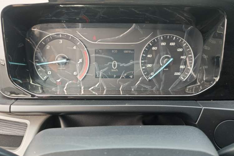Used Ford Transit 2023 2.0T Diesel Automatic Multi-Function Commercial Vehicle Short Wheelbase Low Roof 5/6 Seats Instrument Cluster