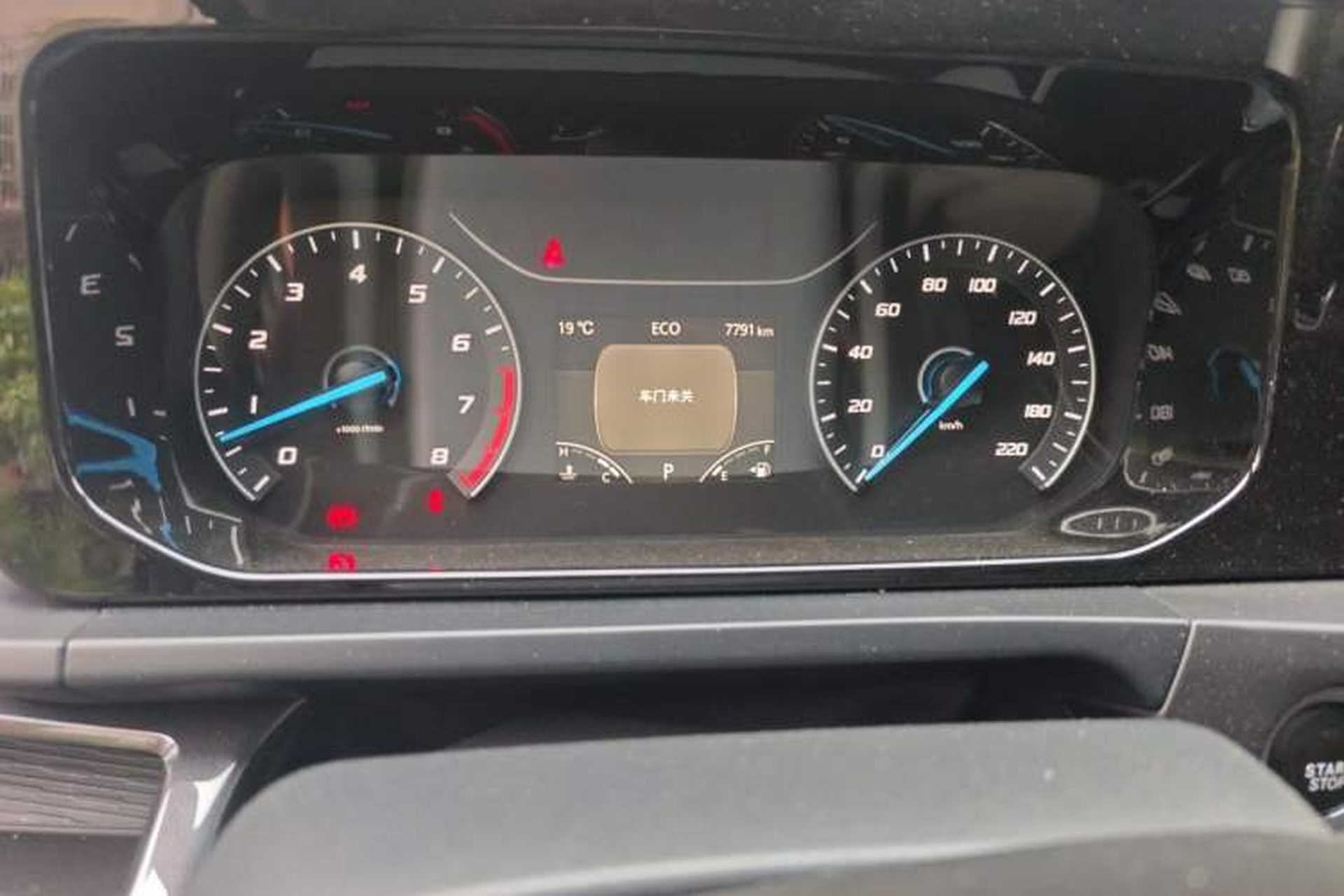 Used Ford Transit 2023 2.0T Gasoline Automatic Business & Travel Short Wheelbase Low-Roof 7/8/9-Seater Instrument Cluster