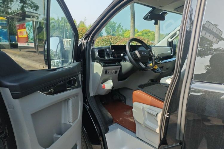 Used Ford Transit 2023 2.0T Diesel Automatic Commercial & Travel Version Mid-axle Low-roof Design 7/8/9-Seater Interior 3
