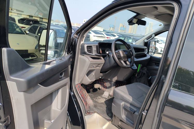 Used Ford Transit 2023 2.0T Gasoline Automatic Multi-Function Commercial Vehicle Mid-Drive Mid-Roof 5/6 Seats Interior 3