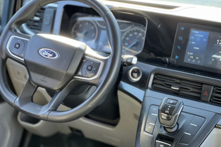 Used Ford Transit 2023 2.0T Diesel Automatic Commercial & Travel Version Mid-axle Low-roof Design 7/8/9-Seater Interior 4