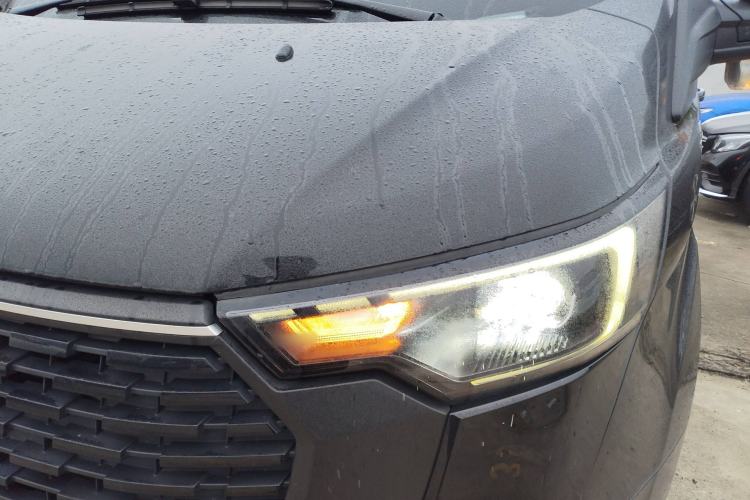 Used Ford Transit 2023 2.0T Gasoline Automatic Business & Travel Model Mid-axle Medium Roof 7/8/9-Seater Left Front Headlight