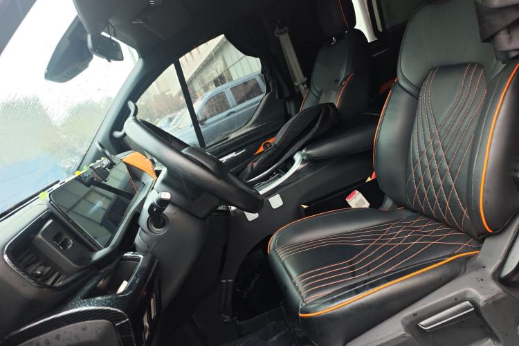 Used Ford Transit 2023 2.0T Diesel Automatic Commercial & Travel Version Mid-axle Low-roof Design 7/8/9-Seater Left Front Seat