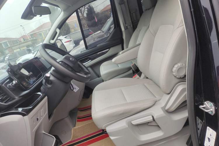 Used Ford Transit 2023 2.0T Diesel Automatic Commercial & Travel Version Mid-axle Low-roof Design 7/8/9-Seater Left Front Seat