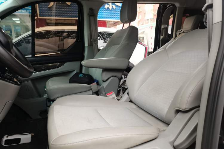 Used Ford Transit 2023 2.0T Diesel Automatic Commercial & Travel Model Mid-axle Medium Roof 7/8/9-Seater Left Front Seat