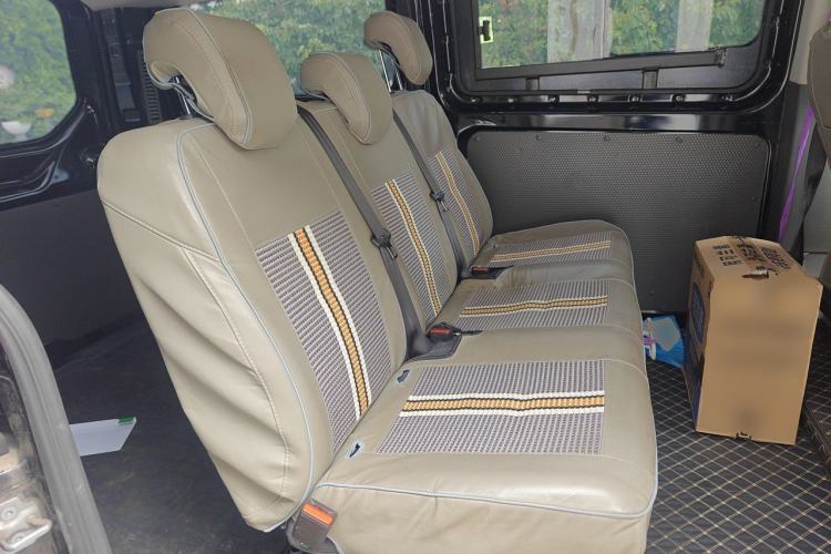 Used Ford Transit 2023 2.0T Diesel Manual Multifunction Commercial Vehicle Short Wheelbase Low Roof 5/6 Seats Left Rear Seat
